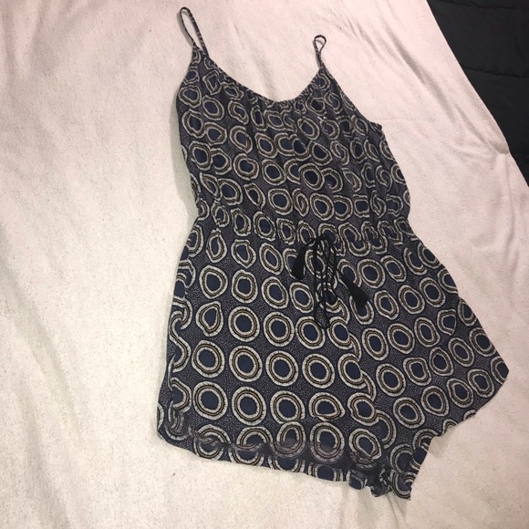 H&M patterned ROMPER! - Picture 2 of 5